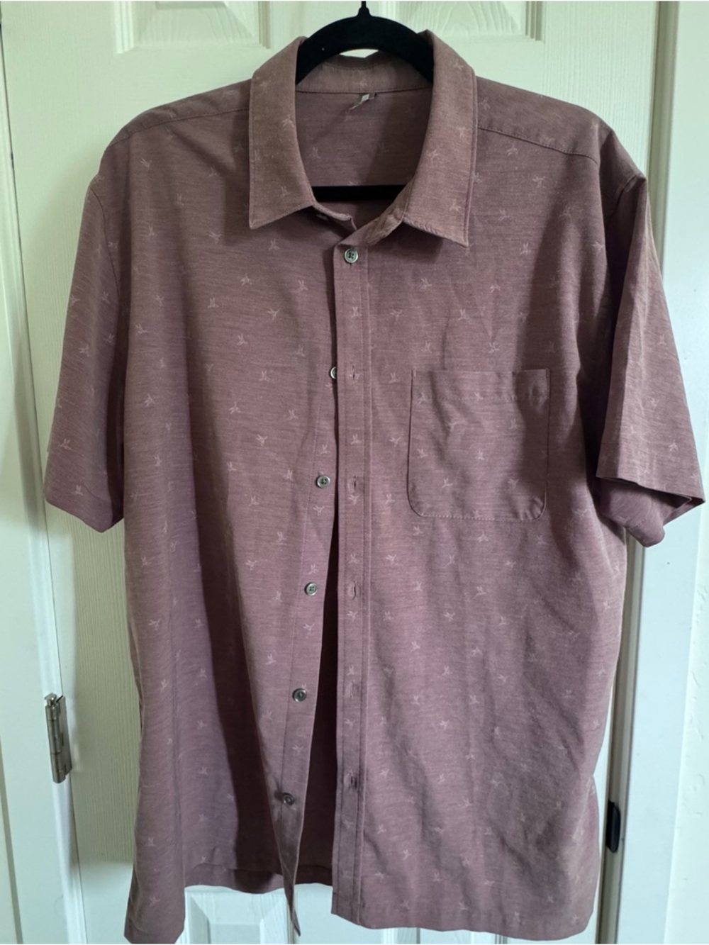 Vuori Short-Sleeve Button-Up Shirt in Mauve